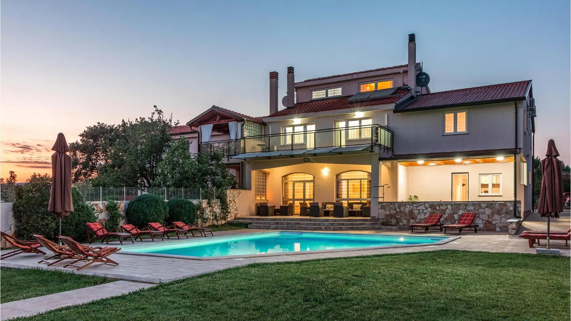 6 Bedroom Awesome Home In Pula Fondole Holiday home