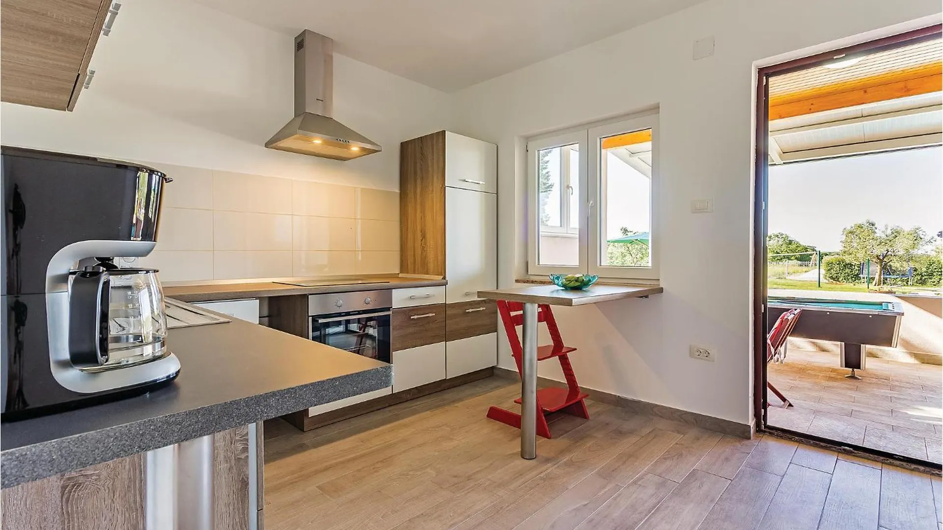 Holiday home 6 Bedroom Awesome Home In Pula Fondole