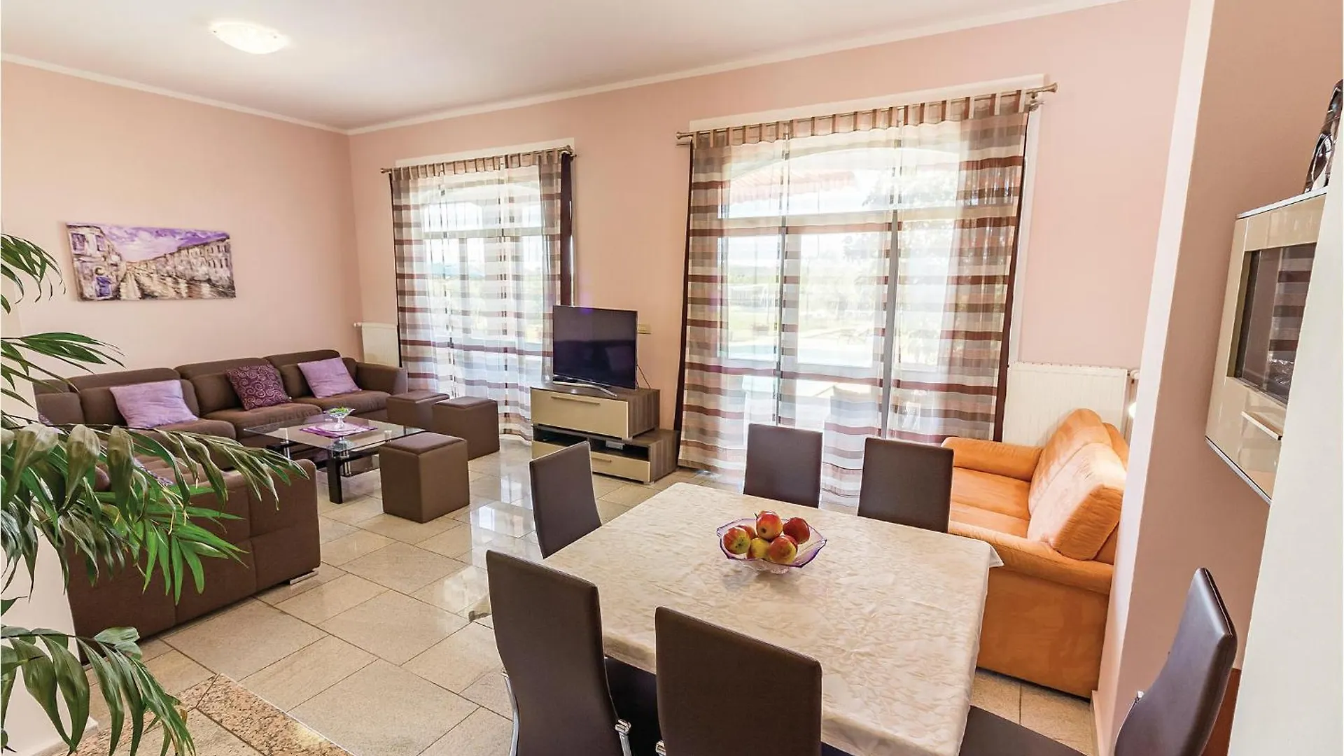 6 Bedroom Awesome Home In Pula Fondole Holiday home