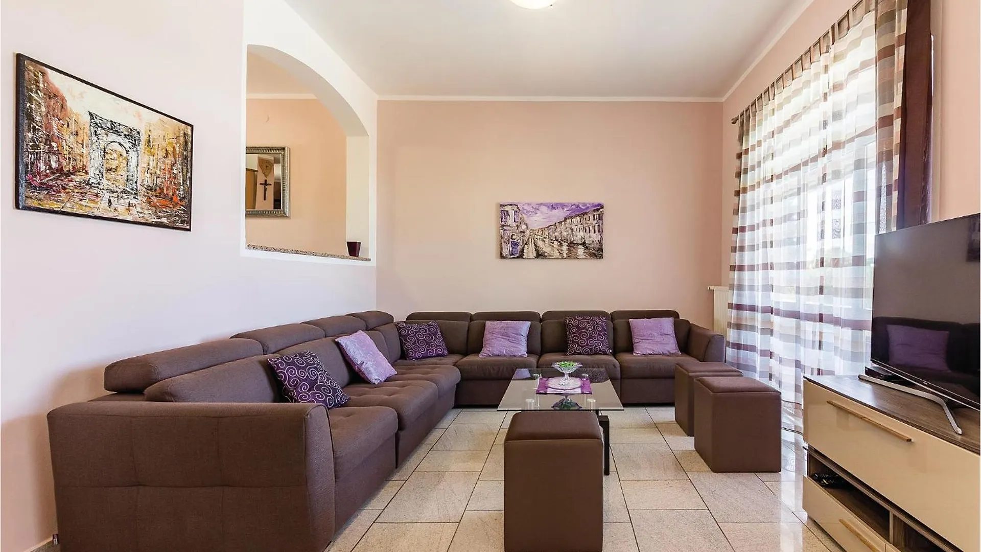 6 Bedroom Awesome Home In Pula Fondole 0*,  Croatia