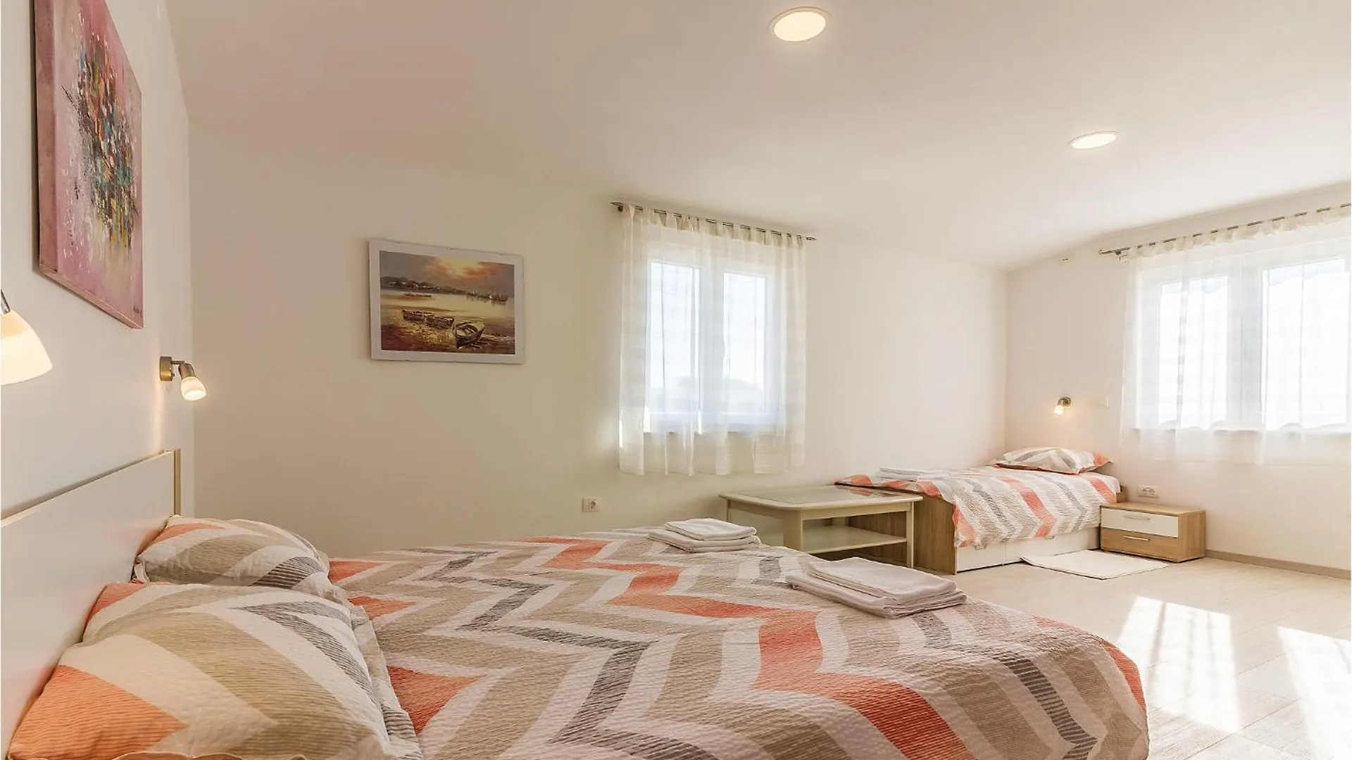 6 Bedroom Awesome Home In Pula Fondole