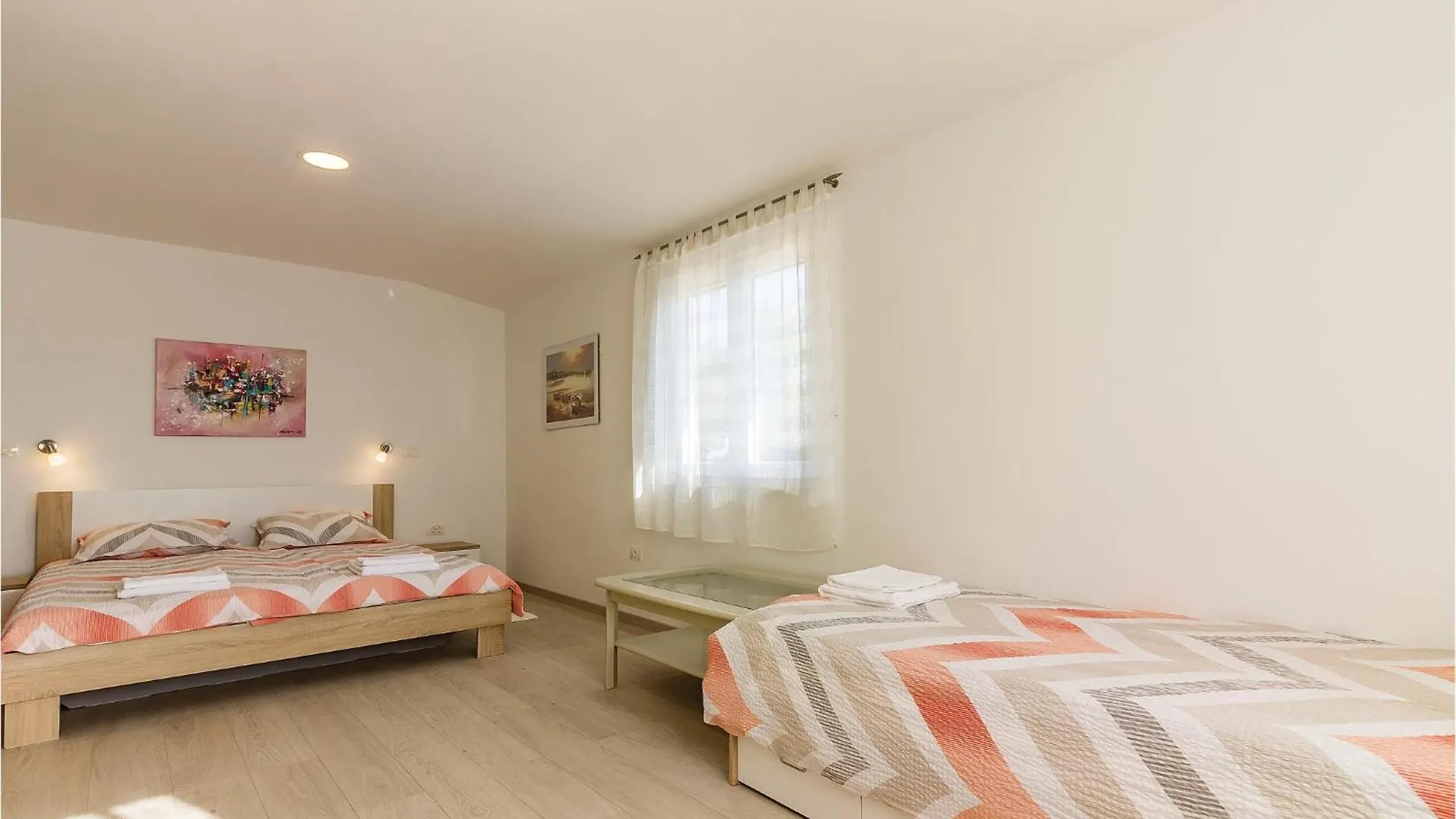 Holiday home 6 Bedroom Awesome Home In Pula Fondole